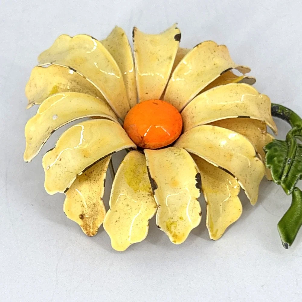 Lot of 2 Vtg Enamel Stem‎ Flowers Brooch Pins Daisy Original By Robert